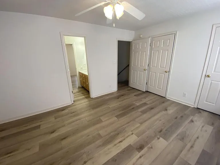 225 Tree Line Dr — Photo 10