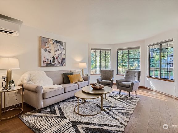 3rd image of 20721 25th Avenue W