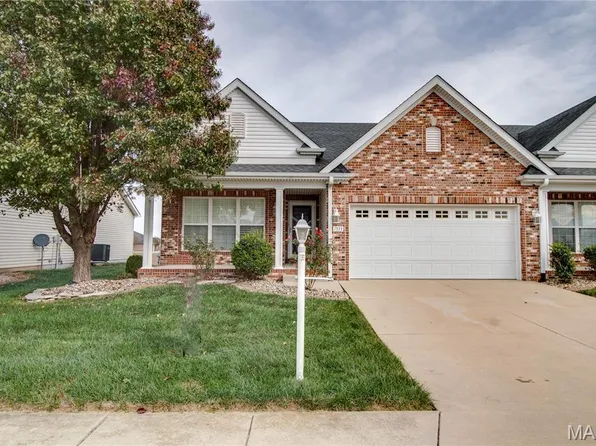 1333 Magnolia Ln, Jerseyville, IL 62052