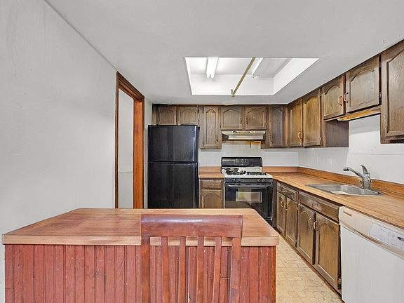 5th image of 1808 Largo Ct