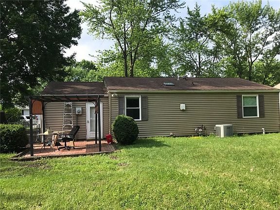 2nd image of 11422 McDowell Dr
