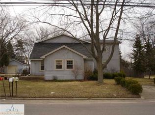 1101 S Swegles St, Saint Johns, MI