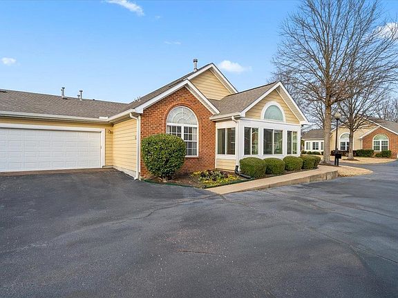 2nd image of 1901 Appling Oaks Cir #14