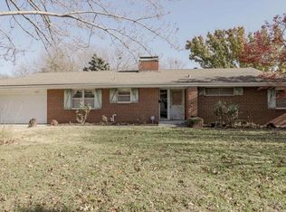 5427 Halsey St, Shawnee, KS 66216