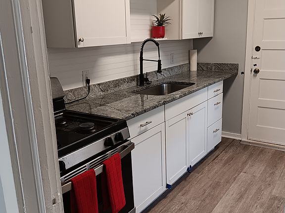 2nd image of 362 Lee Ave NE