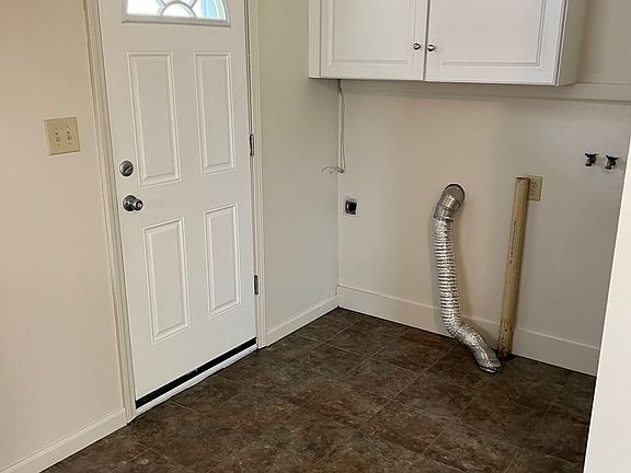 3rd image of 351 N Roanoke Ave #351