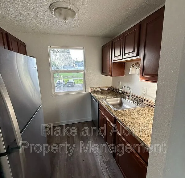 3879 NE 152nd Ave — Photo 7
