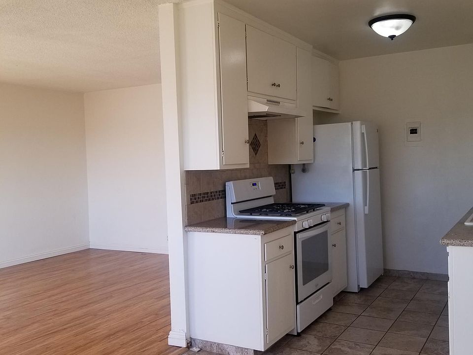 1st image of 1327 12th St #6