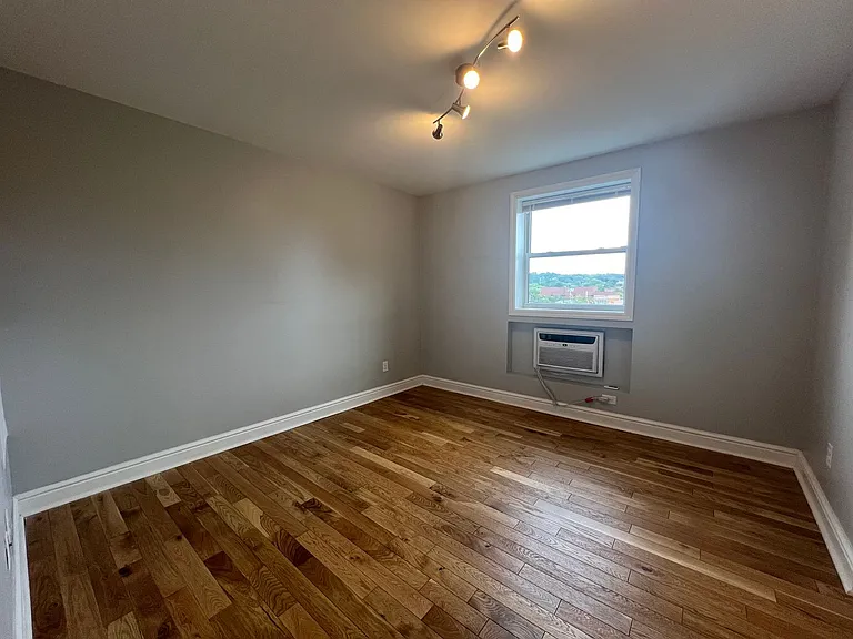 7528 Penn Avenue — Photo 7