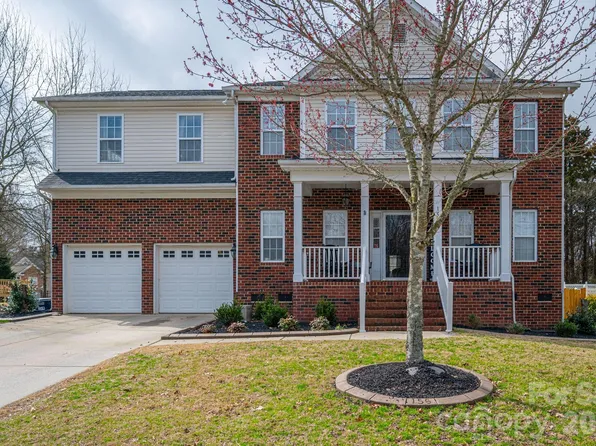 156 Foggy Meadow Dr, Fort Mill, SC 29708