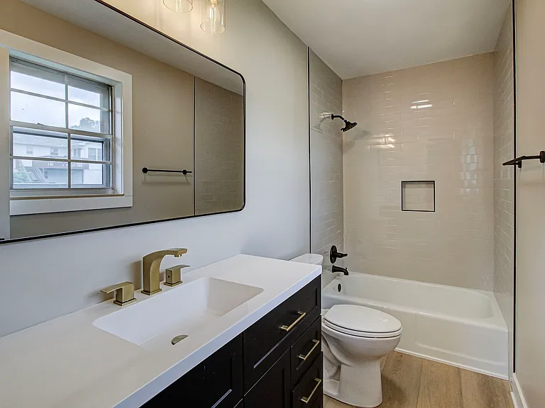 9521 Mobile Dr — Photo 24
