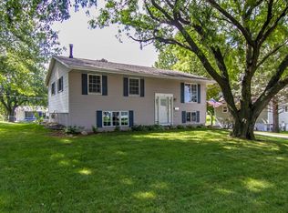 103 Thunderbird Dr, Marshalltown, IA 50158