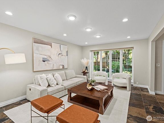 3rd image of 14125 NE 61st Street