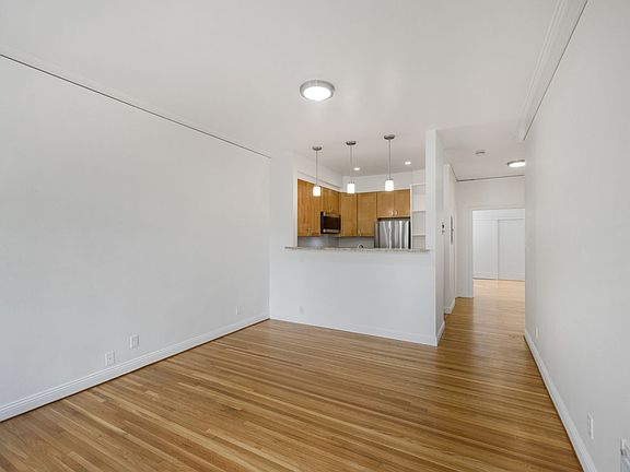 5th image of 2150 Fell St #204