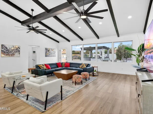 7222 W JOHN CABOT Road, Glendale, AZ 85308