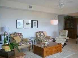4th image of 3210 NE 5th St APT 303