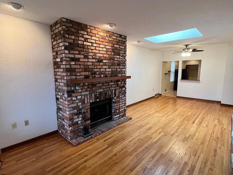 349 Kambach St #1 — Photo 3