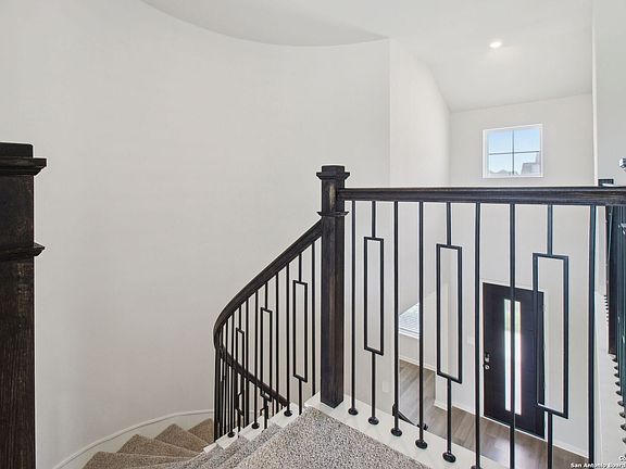 5th image of 9902 Chestnut Walk