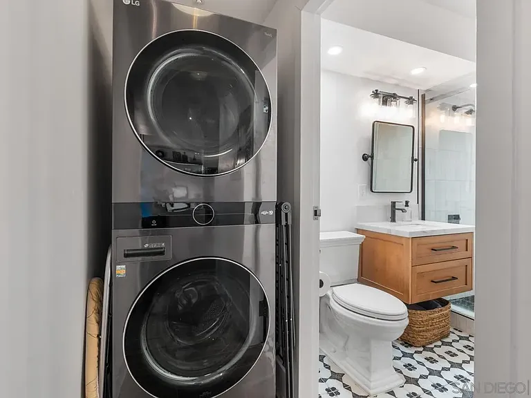 500 W Harbor Dr W #616 — Photo 19