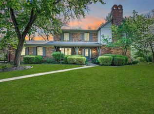 2106 Crystal Dr, Saint Louis, MO