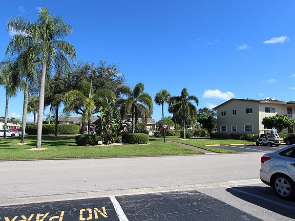 3rd image of 601 NW 78th Avenue #208
