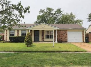 600 Newberry Dr, Streamwood, IL 60107