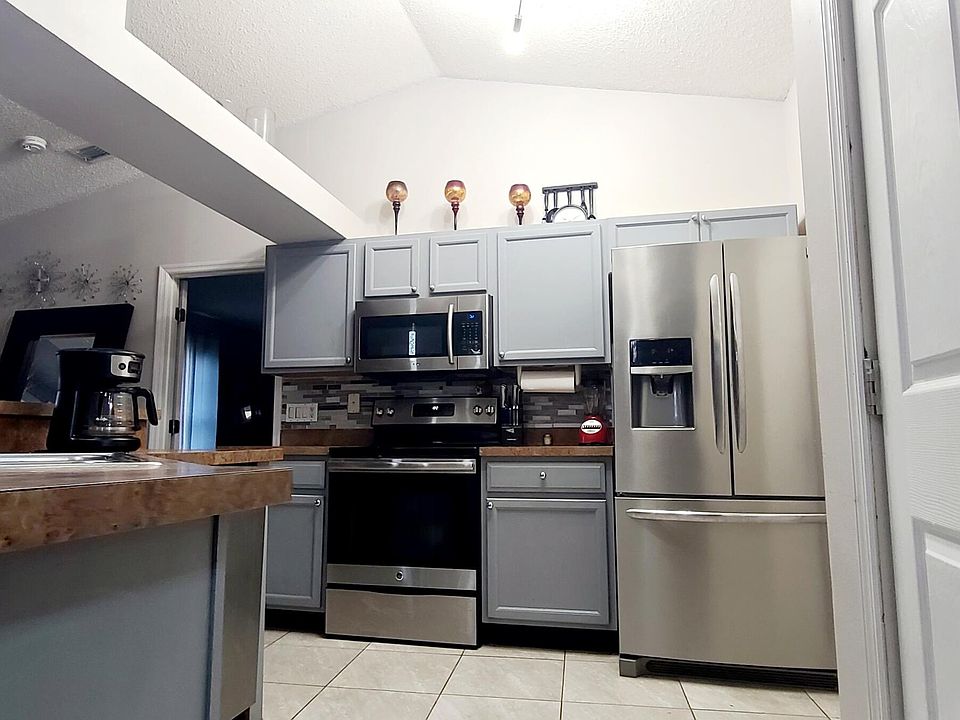1st image of 1322 SW Halford Avenue
