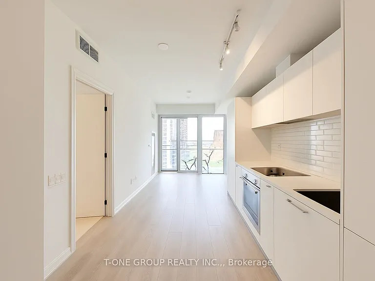 3 Gloucester St #2511 — Photo 1