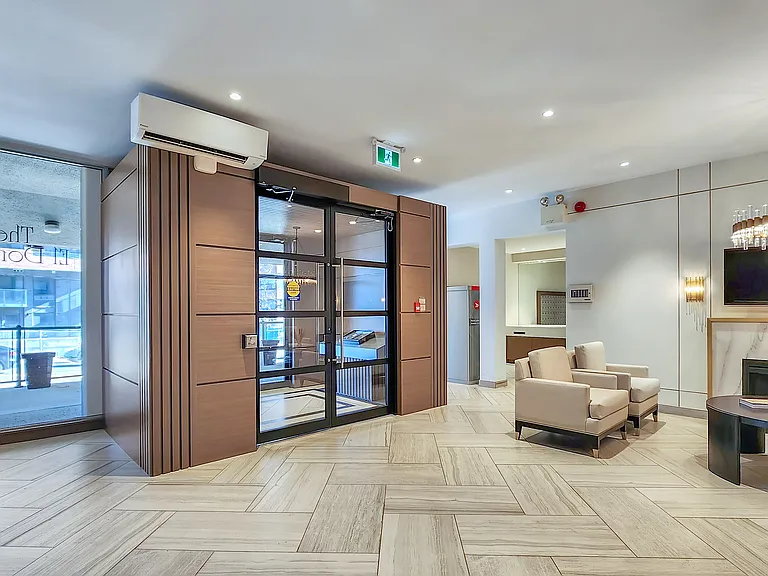 2500 Bathurst St — Photo 33
