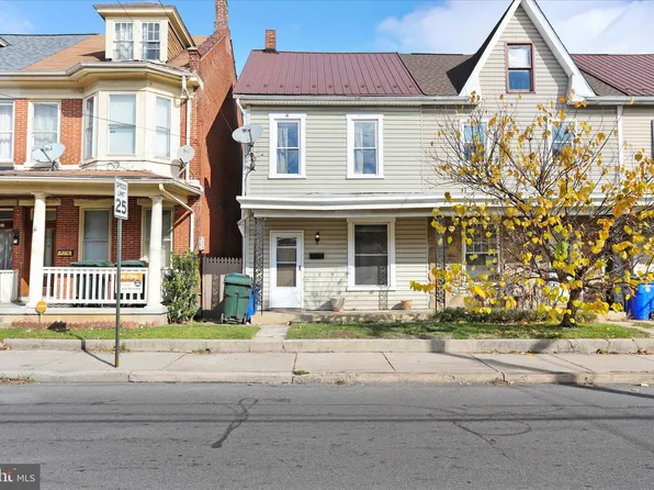 42 Fairground Ave, Hagerstown, MD 21740