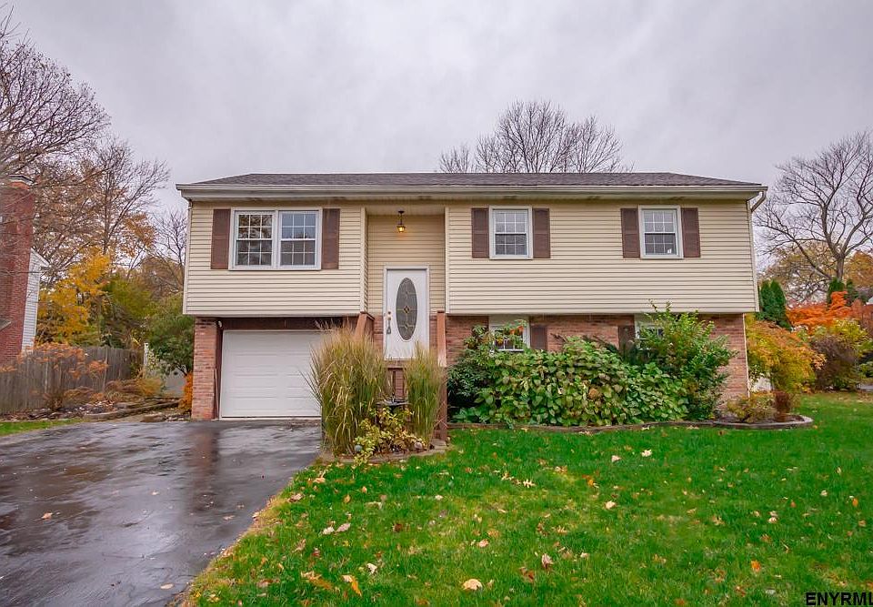 4 Abby Rd, Latham, NY 12110 | Zillow