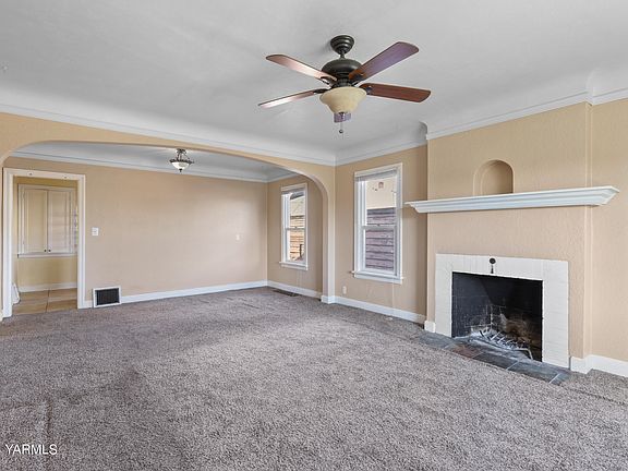 2nd image of 705 Tieton Dr