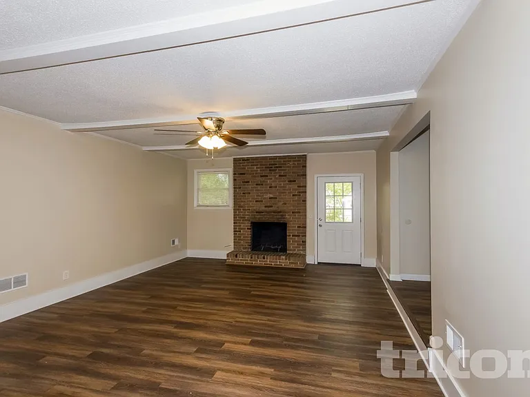 2786 Naples Pass — Photo 3