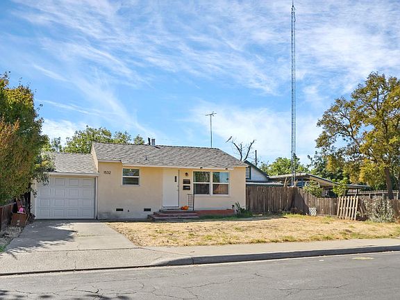 3rd image of 1532 Teresa St