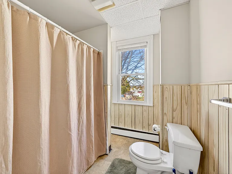 528 Packer St — Photo 17