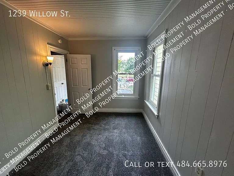 1239 Willow St — Photo 13