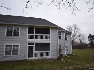 12456 Saint Andrews Way, Fenton, MI 48430