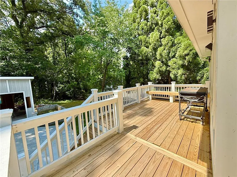 2194 Bolton Rd NW — Photo 29