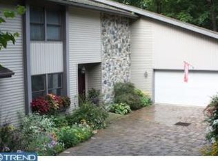 20 Golfview Ln, Reading, PA 19606