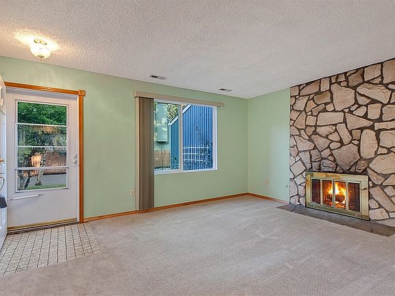3rd image of 26601 188th Ave SE