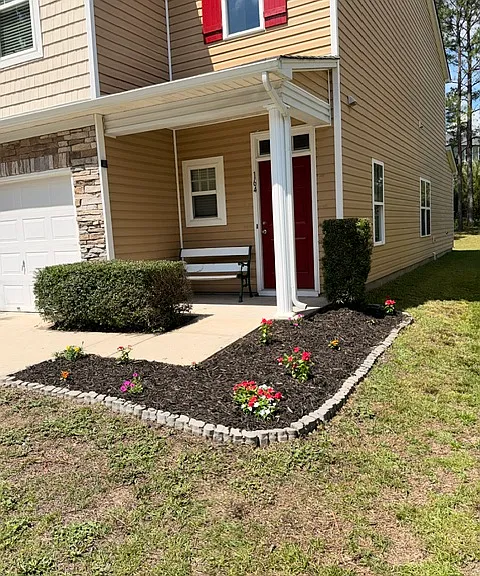 164 Stanley Ct — Photo 1