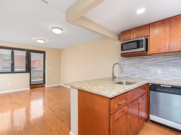 4th image of 172-16 Jamaica Ave Unit 2C
