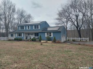 14 Meadow Crest Drive, Woodbury, CT 06798