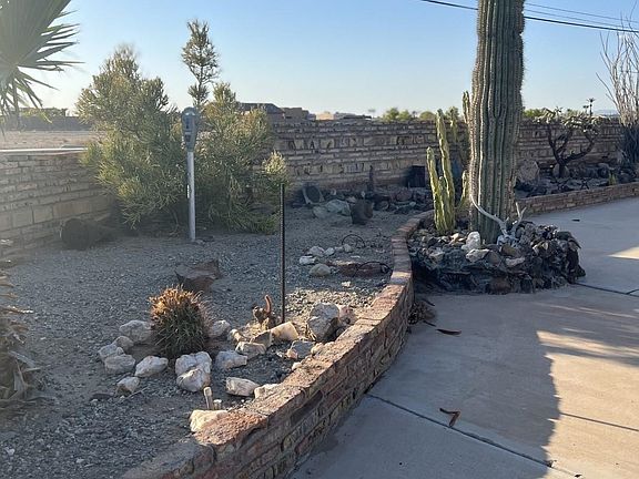 5th image of 13275 S Foothills Blvd