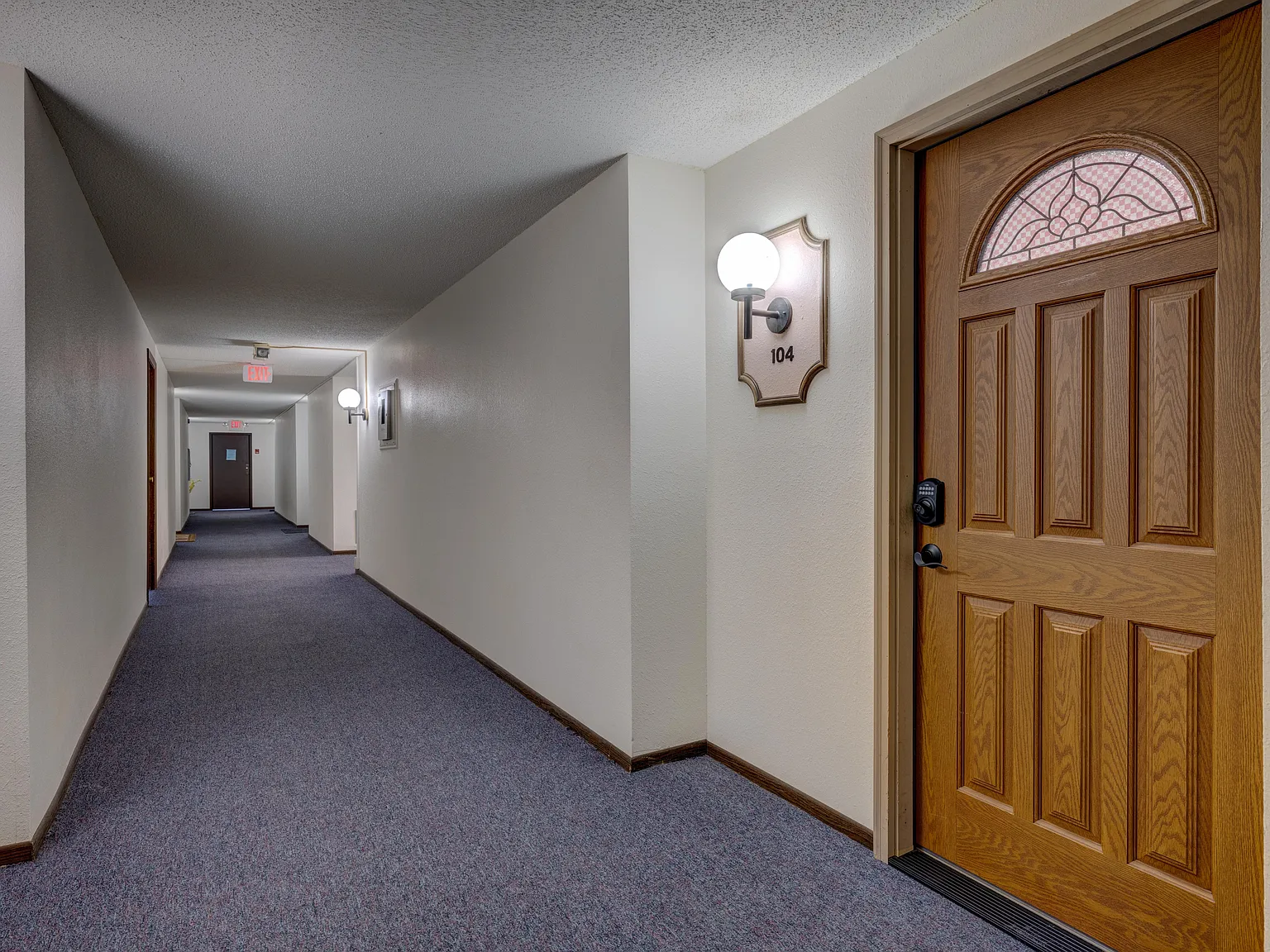 4440 S Poplar St — Photo 4