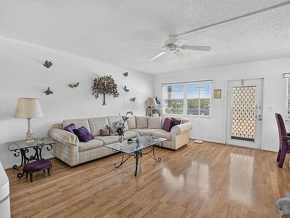 5th image of 211 Richmond A #211