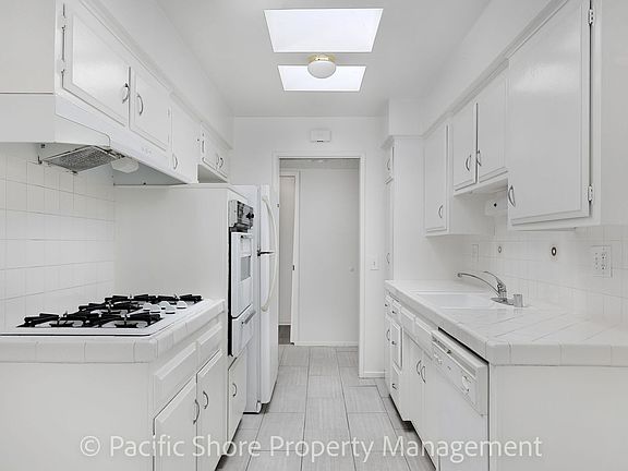 3rd image of 3332 Keystone Ave APT 5