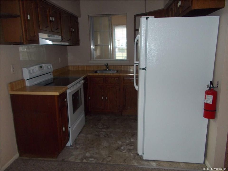 2nd image of 12A Canton Dr Space 51
