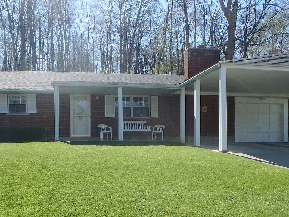 1st image of 525 Ivy Hill Cir