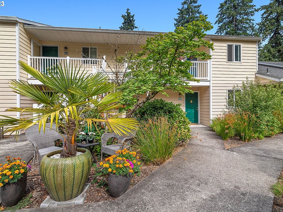 1st image of 13216 NE Salmon Creek Ave #G5